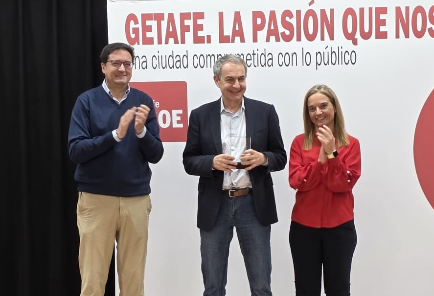 El PSOE de Getafe reunió a Zapatero y Santaolalla en los Premios de la ...